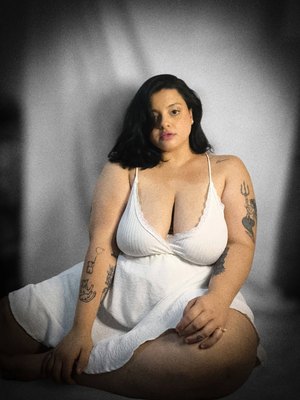 Macarena (Plus Size Model)