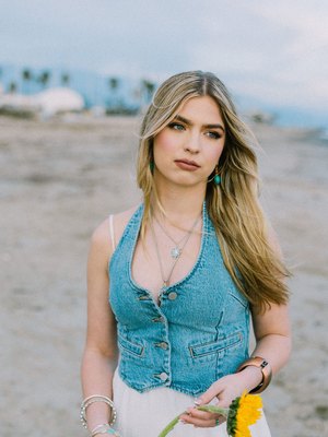 Naomi Jane