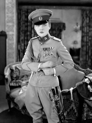 Pola Negri