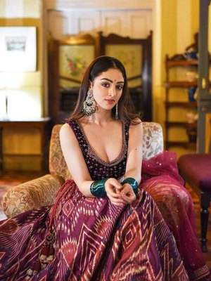 Sandeepa Dhar