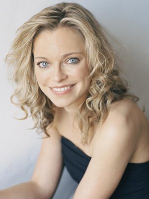 Sarah Alexander (Actress)