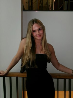 Sarah Holcomb