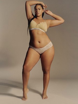 Shareefa J
