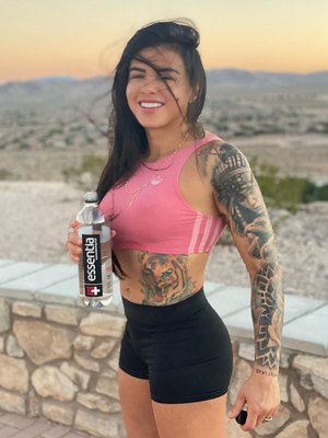 Claudia Gadelha