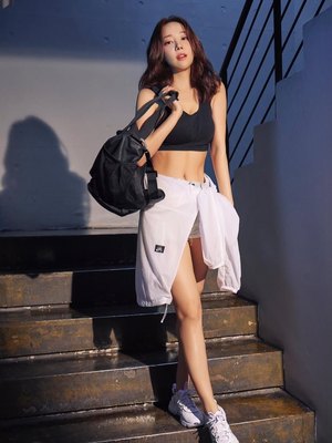 Go Woo-ri
