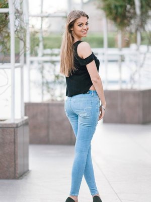 Lena Milani