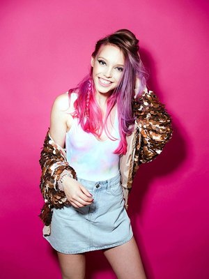 Lina Larissa Strahl