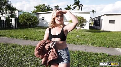 Kimberly Brix In Bang Bus