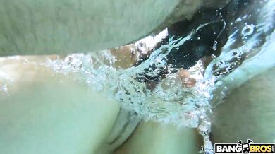 Alex Jones takes Tommy King's big black cock in her tight pussy in the pool