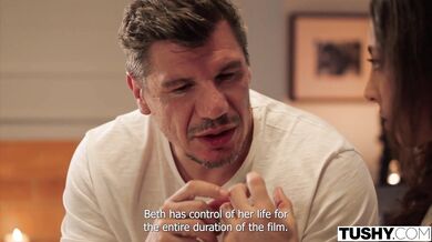 Scarlett Alexis takes two big cocks at once for a mind-blowing DP finish